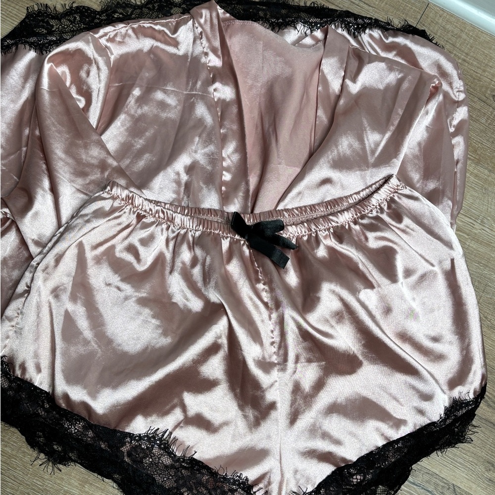 Silky Pink Women's Intimate Robe and Shorts with Lace Trim Size XL